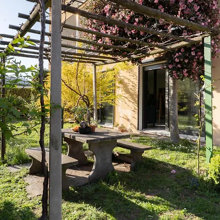 A Peaceful Oasis 2 Minutes From Locarno Festival *